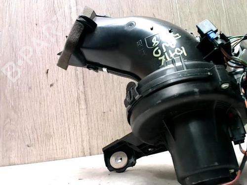 Air vent PEUGEOT 5008 (0U_, 0E_) 2.0 HDi | BP31229177I21