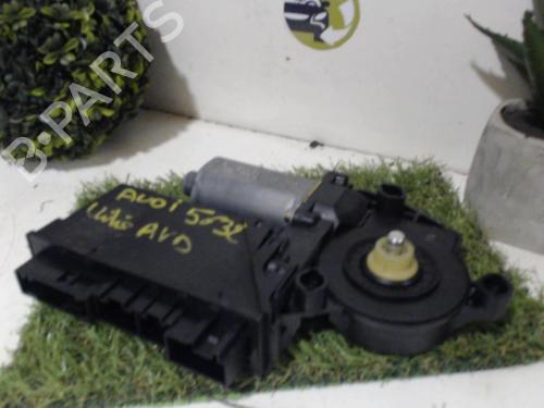 right-front-window-motor-audi-a4-b6-8e2-2000-2001-2002-2003-2004-2005-25394101 main image