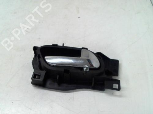 Used Front right interior door handle PEUGEOT 407 (6D_) 2.0 HDi 135 (6DRHRH, 6DRHRE, 6DRHRG, 6DRHRJ) (136 hp) 25401009