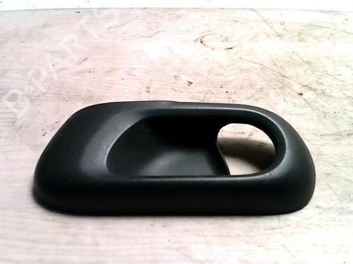 Used Front left exterior door handle OPEL CORSA C (X01) 1.7 DTI (F08, F68) (75 hp) 27861645