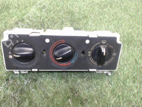 Commande Chauffage PEUGEOT 306 (7B, N3, N5) 1.9 STD (69 hp) 25389868