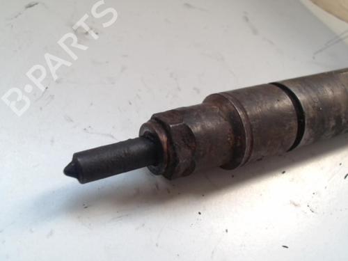 Spreder / Dyse AUDI 80 B4 Avant (8C5) 1.9 TDI (90 hp) 31221640