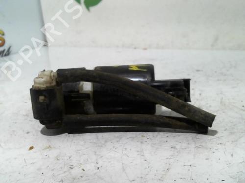Used Washer pump RENAULT MEGANE III Grandtour (KZ0/1) 1.5 dCi (KZ09, KZ0D, KZ1G, KZ29, KZ14, KZ1W, KZ10, KZ1F,... (110 hp) 25399759