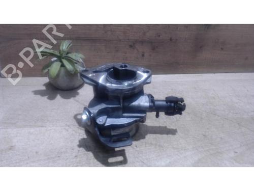 Used Vacuum pump RENAULT KANGOO Express (FW0/1_) 1.5 dCi 75 (FW07, FW10, FW04) (75 hp) 30665167