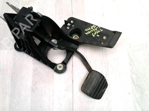 Used Break pedal Break pedal 39158182 39158182