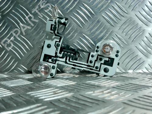 Used Licence plate light VW TOUAREG (7LA, 7L6, 7L7) 2.5 R5 TDI (174 hp) 31234038