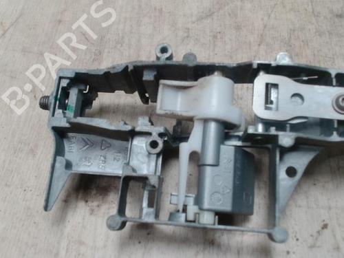 front-right-exterior-door-handle-peugeot-207-wa_-wc_-2006-2007-2008-2009-2010-2011-2012-2013-2014-2015-31234684 main image