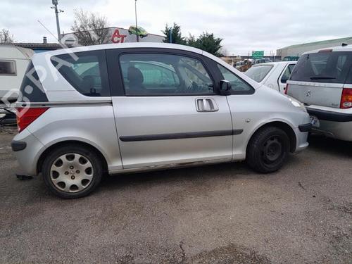 Left front fog light PEUGEOT 1007 (KM_) 1.6 16V | BP25420559C30 