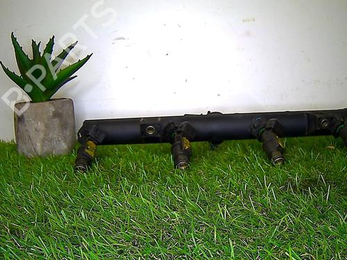 Used Injection rail CITROËN XSARA PICASSO (N68) 1.8 16V (115 hp) 29624402