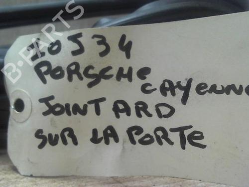 Used Rubber door seal PORSCHE CAYENNE (9PA) S 4.8 (385 hp) 31237617