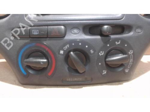 AC Styreenhet / Manøvreringsenhet TOYOTA YARIS (_P1_) 1.0 (SCP10_, SCP10R) | BP25384276I5 