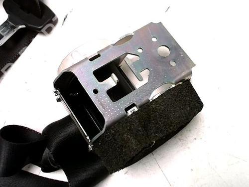 Cinturón de seguridad trasero derecho FORD KUGA I 2.0 TDCi 4x4 (136 hp) 31226119