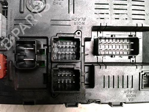 Used Fuse box Fuse box CITROËN C5 II (RC_) 1.6 HDi (RC8HZB) (109 hp) 28013851 28013851