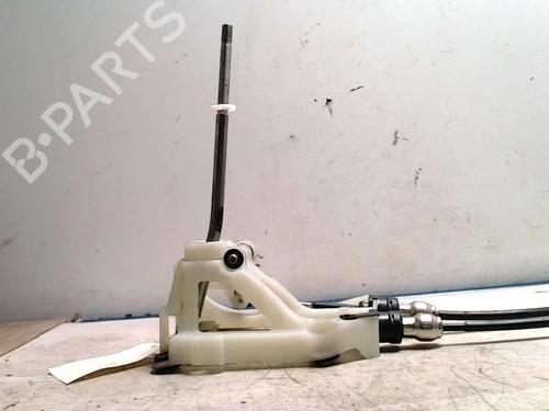 Used Gear lever TOYOTA YARIS VERSO (_P2_) 1.4 D-4D (NLP20_, NLP22_) (75 hp) 25424310