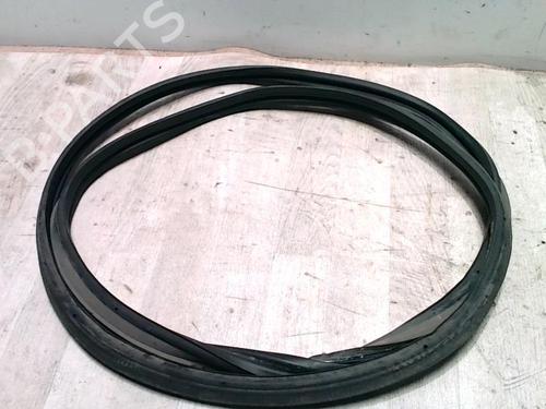 Used Rubber door seal CITROËN C3 III (SX) 1.2 PureTech 82 (83 hp) 31235759