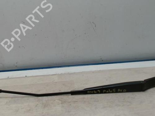 Used Front windshield wiper arm VW POLO V (6R1, 6C1) 1.2 TSI 16V (90 hp) 25420102