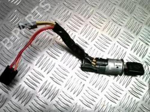 Used Ignition barrel RENAULT 25 (B29_) 2.1 Turbo-D FWD (B290, B29W) (86 hp) 25731343