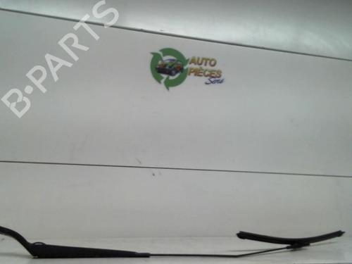 Used Front windshield wiper arm PEUGEOT 207 (WA_, WC_) 1.4 HDi (68 hp) 25415686