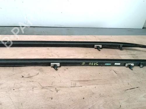 Used Roof bar OPEL ASTRA H Estate (A04) 1.7 CDTI (L35) (125 hp) 31227629