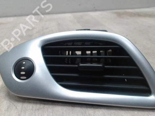 Used Air vent RENAULT GRAND SCÉNIC III (JZ0/1_) 1.9 dCi (JZ0J, JZ0N, JZ1K, JZ1S) (131 hp) 27674241