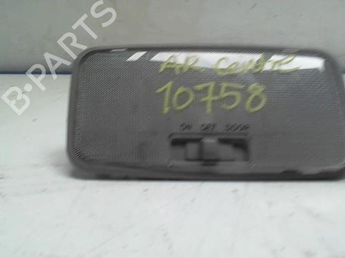 Used Interior roof light TOYOTA YARIS (_P9_) 1.4 D-4D (NLP90_, NLP90R) (90 hp) 25417683