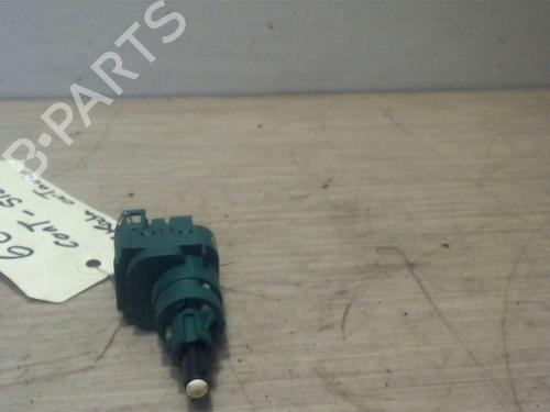 Used Switch SKODA OCTAVIA I (1U2) 1.9 TDI (110 hp) 25409807