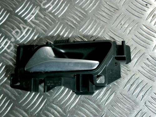 Venstre fortil invendig håndtag PEUGEOT 308 III (FB_, FH_, FP_, F3_, FM_) PureTech 130 (FPHNSL, FPHNST) (131 hp) 31239453