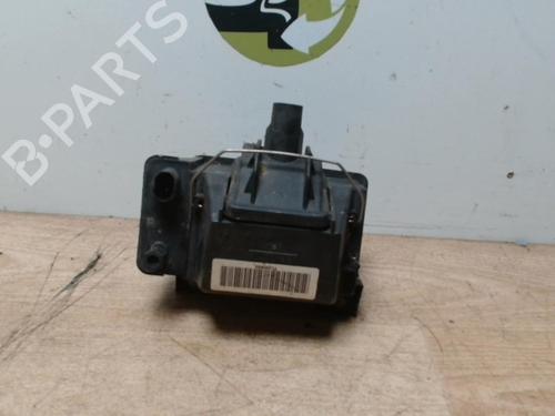 Nebelscheinwerfer links für VOLVO V40 Estate (645) 1.9 DI (95 hp) 31234170