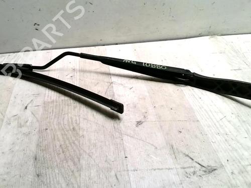 vindspejlsviskerarm-renault-megane-iv-hatchback-b9amn_-2015-30666535 main image