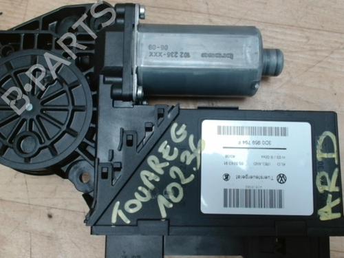 Used Right rear window motor VW TOUAREG (7LA, 7L6, 7L7) 5.0 V10 TDI (313 hp) 29057059