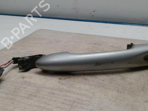 Used Front left exterior door handle RENAULT GRAND SCÉNIC III (JZ0/1_) 2.0 dCi (JZ0L) (160 hp) 28068963
