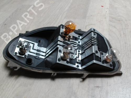 Used Licence plate light RENAULT CLIO III (BR0/1, CR0/1) 1.5 dCi (BR17, CR17) (86 hp) 25429185