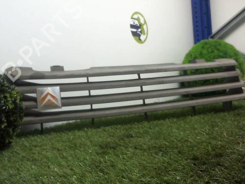 Used Grille Grille 37227043 37227043