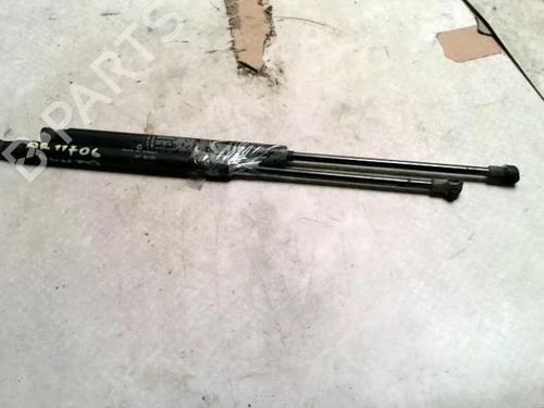 Tailgate lift support FIAT GRANDE PUNTO (199_) 1.3 D Multijet (199.AXD11, 199.AXD1A, 199.AXD1B,... | BP26679286C138 