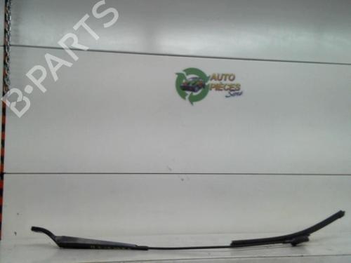 Used Front windshield wiper arm PEUGEOT 207 (WA_, WC_) 1.6 HDi (90 hp) 25399801