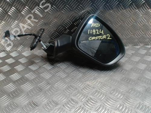 Used Right mirror RENAULT CAPTUR II (HF_) TCe 155 (HFMN) (154 hp) 31239667
