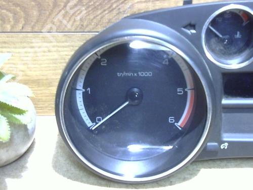 Used Instrument cluster PEUGEOT 308 I (4A_, 4C_) 1.6 HDi (90 hp) 29545922