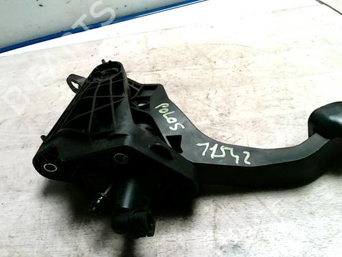 Used Pedal VW POLO V (6R1, 6C1) 1.6 TDI (90 hp) 25426973
