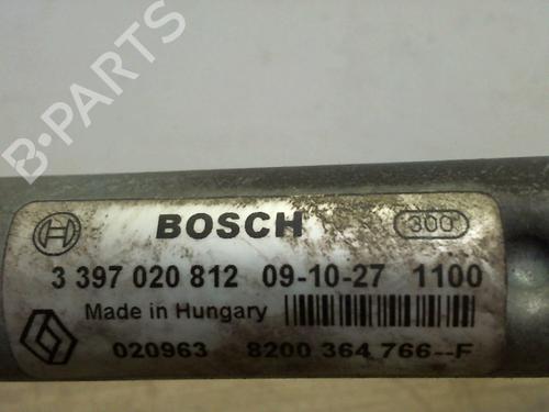 Used Front wiper motor RENAULT TWINGO II (CN0_) 1.2 16V (CN0K, CN0V, CN0A) (76 hp) 25388713