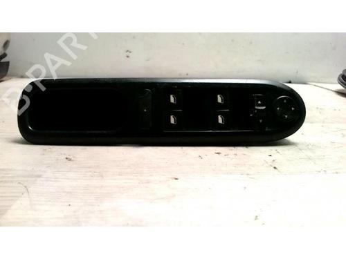 Used Left front window switch PEUGEOT 407 (6D_) 2.0 HDi 135 (6DRHRH, 6DRHRE, 6DRHRG, 6DRHRJ) (136 hp) 25422891
