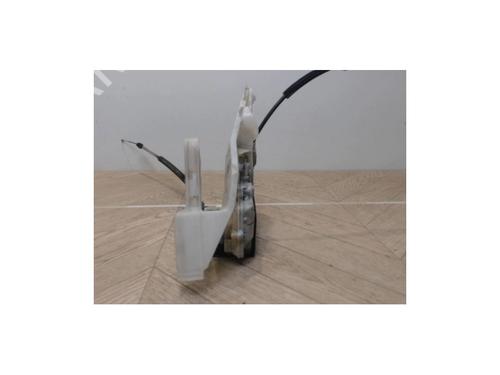 Rear left lock VW PASSAT B6 (3C2) 2.0 TDI 16V | BP25388861C100