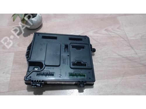 Boîte à Fusibles RENAULT SCÉNIC III (JZ0/1_) 1.5 dCi (110 hp) 25414761