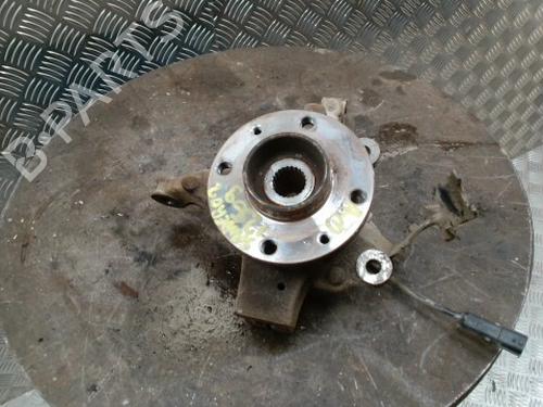 Used Right front steering knuckle Right front steering knuckle DACIA SANDERO II TCe 90 (B8M1, B8MA, B8AC) (90 hp) 33690684 33690684