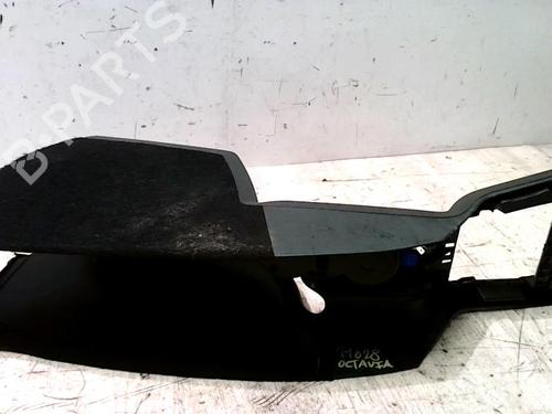 Consolle centrale SKODA OCTAVIA II Combi (1Z5) 1.6 TDI (105 hp) 31232856