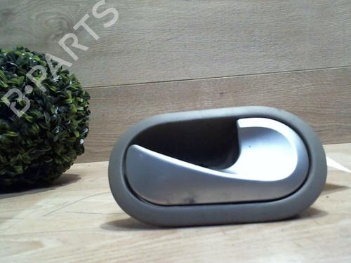 Used Rear right interior door handle RENAULT CLIO III (BR0/1, CR0/1) 1.5 dCi (BR17, CR17) (86 hp) 25414212