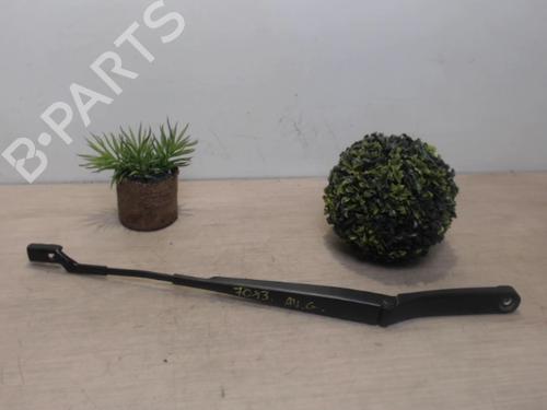 Used Front windshield wiper arm VW POLO V (6R1, 6C1) 1.4 TDI (90 hp) 25390430