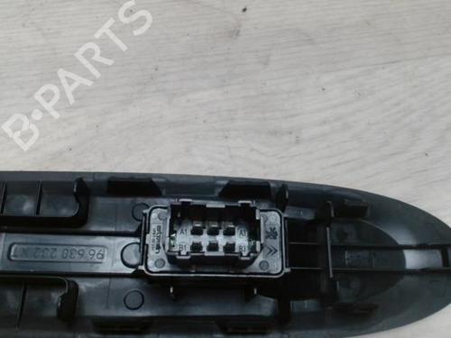Right front window switch CITROËN DS3 (SA_) 1.6 HDi 90 | BP27977905I26 