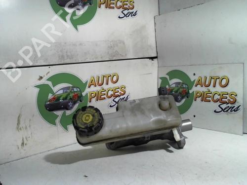 Used Brake master cylinder RENAULT MEGANE III Grandtour (KZ0/1) 1.5 dCi (86 hp) 25399626