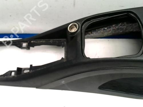 Consolle centrale FIAT PUNTO EVO (199_) 1.3 D Multijet (199AXC1A, 199BXC1A, 199AXT1A, 199BXT1A) (75 hp) 31225492