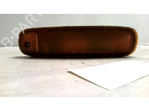 Used Right front indicator TOYOTA CELICA Coupe (_T20_) 1.8 i 16V (AT200) (116 hp) 25423121